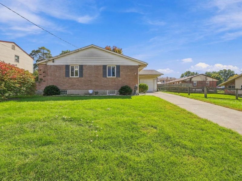 2495 Fulbourne Drive, Colerain Township, OH 45231 Photo 3