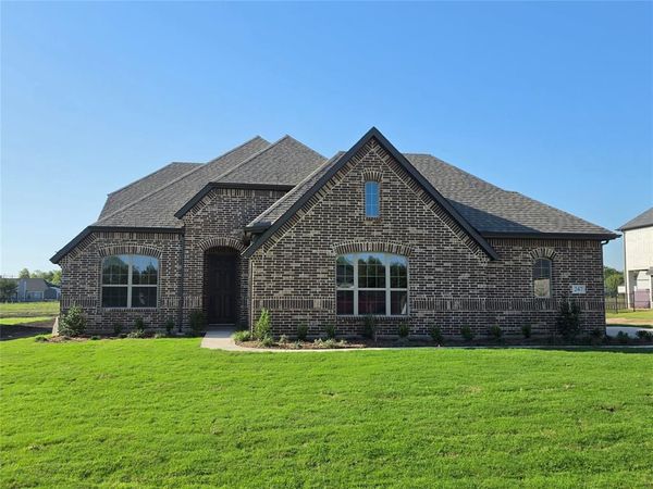247 Redwood Circle, Trenton, TX 75490