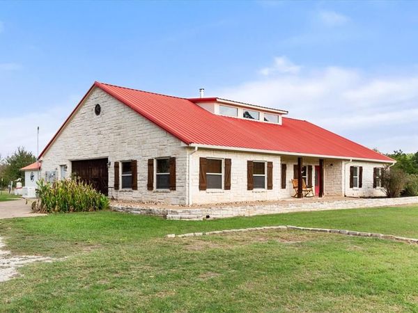 107 Fcr, Unit 210, Fairfield, TX 75840