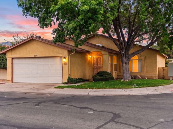 500 Seward Park Avenue NE, Albuquerque, NM 87123