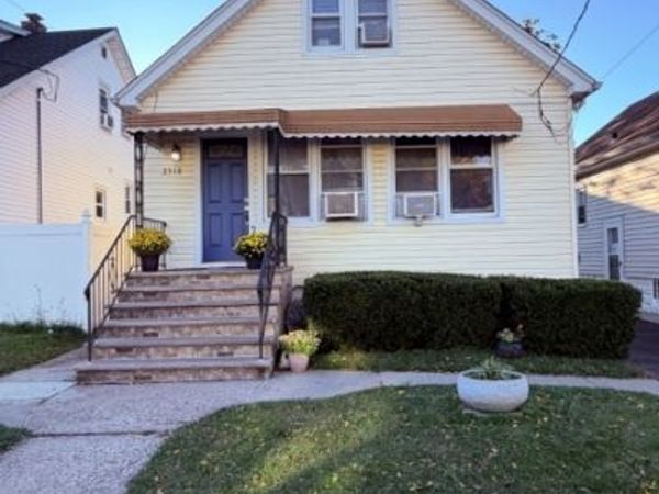 2518 Ogden St, Linden, NJ 07036