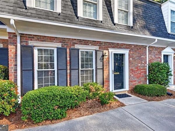 3 Spring Green Place NW, Atlanta, GA 30318