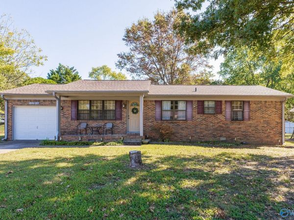 1124 Danmann Drive SE, Huntsville, AL 35803