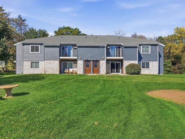 307 Whispering Pines Way, Fitchburg, WI 53713