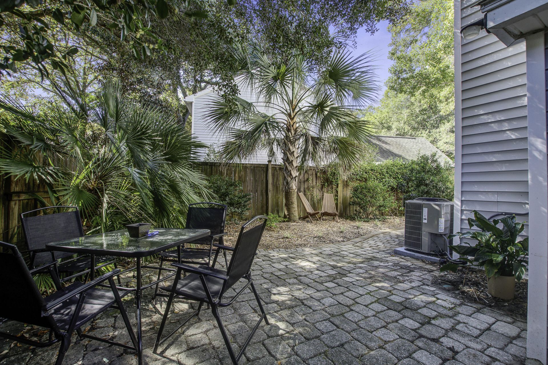 1371 Cassidy Court Photo 21