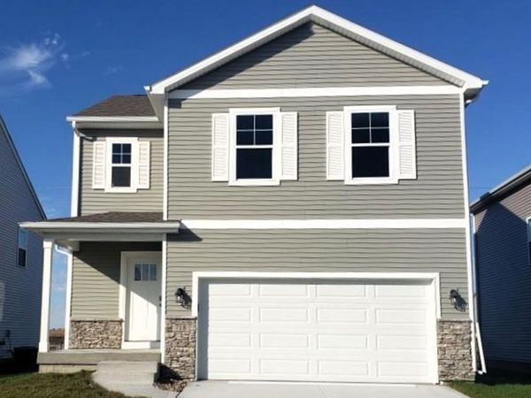5633 153rd Street, Urbandale, IA 50323
