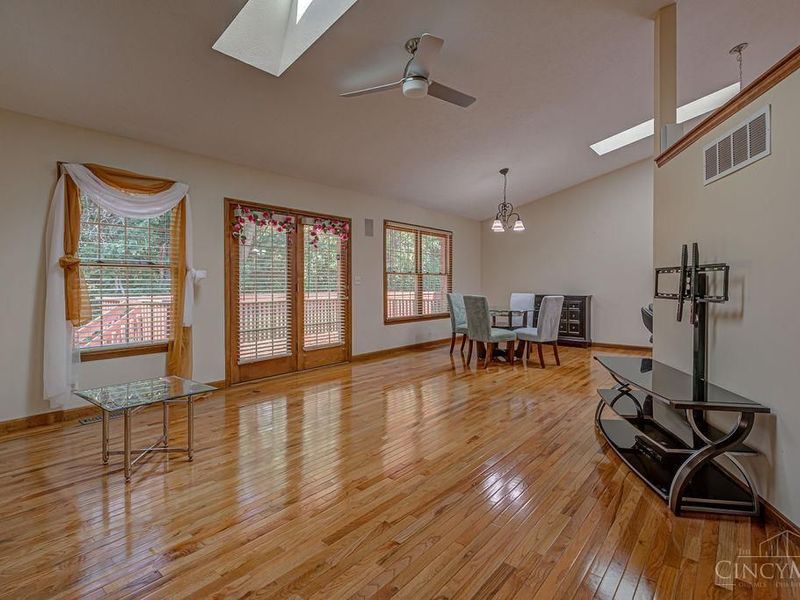 314 Princewood Court, Springdale, OH 45246 Photo 9