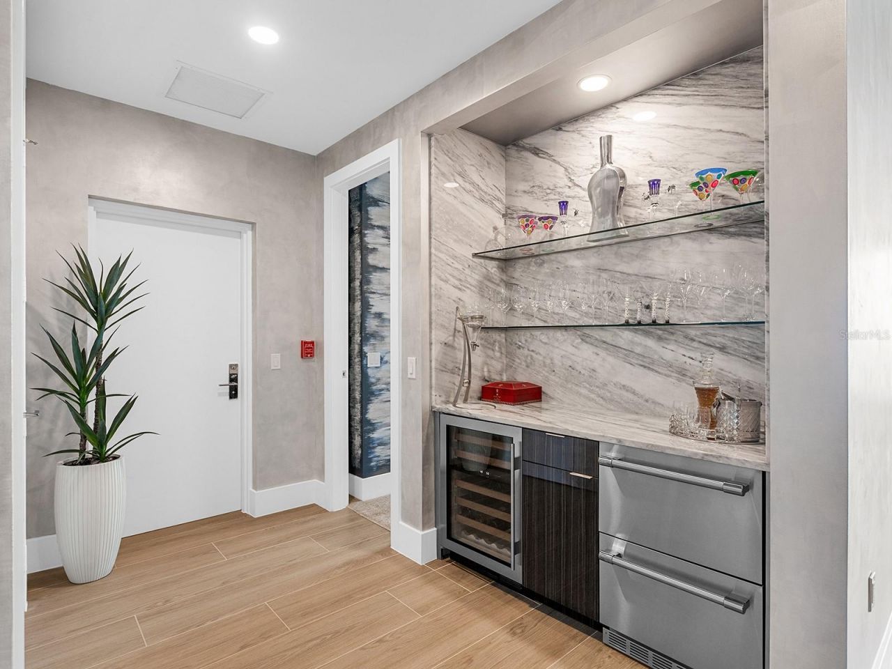540 N Tamiami Trail, Unit 1503, Sarasota, FL 34236 Photo