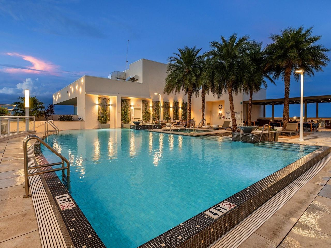 540 N Tamiami Trail, Unit 1503, Sarasota, FL 34236 Photo