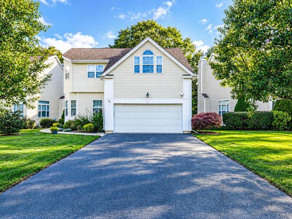 23 Sunflower Ridge Road , South Setauket, NY 11720