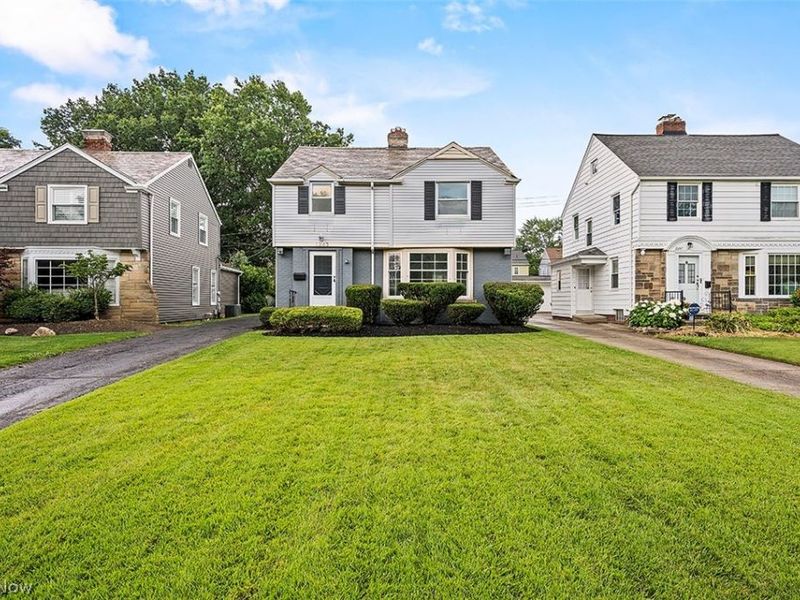 2243 S Belvoir Boulevard, University Heights, OH 44118 Photo 1
