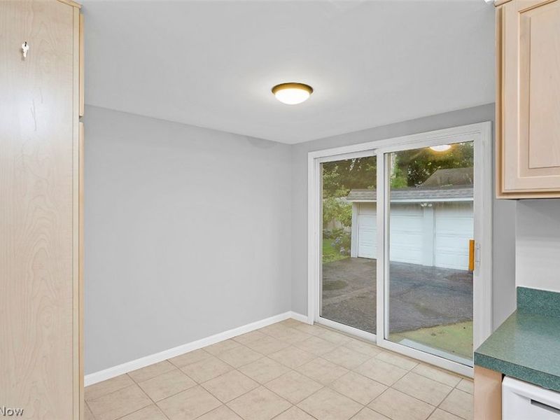 2243 S Belvoir Boulevard, University Heights, OH 44118 Photo 13