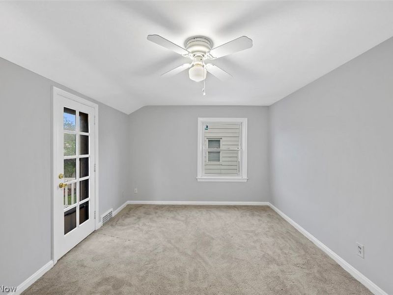2243 S Belvoir Boulevard, University Heights, OH 44118 Photo 16