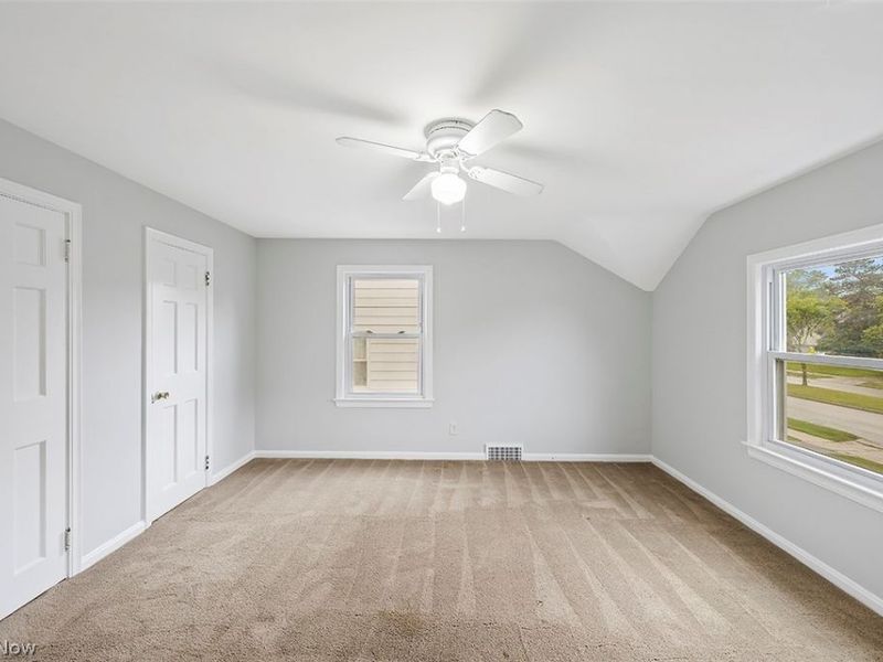2243 S Belvoir Boulevard, University Heights, OH 44118 Photo 18