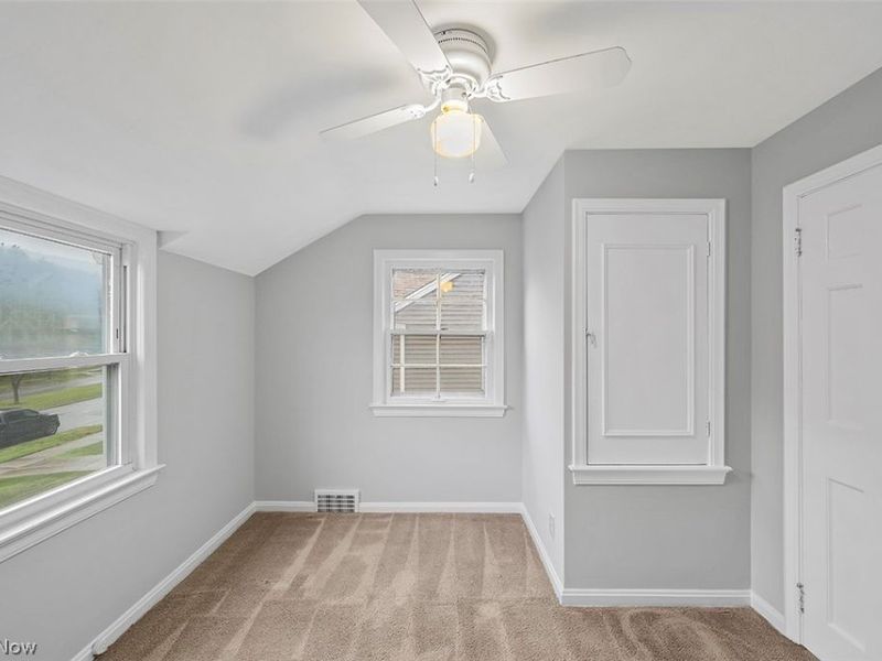 2243 S Belvoir Boulevard, University Heights, OH 44118 Photo 20