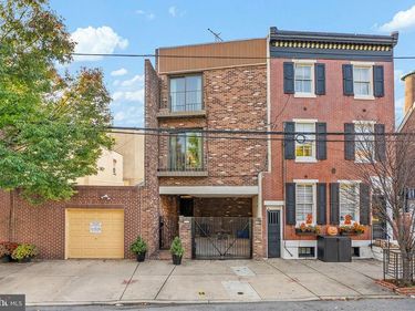 956 S FRONT STREET, PHILADELPHIA, PA 19147