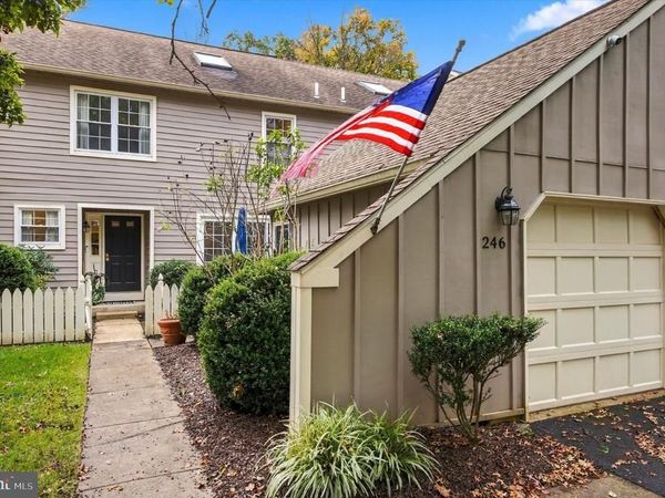 246 TULIP TREE COURT , BLUE BELL, PA 19422