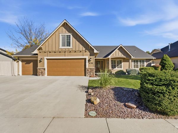 678 N Saddlebrook Way, Star, ID 83669