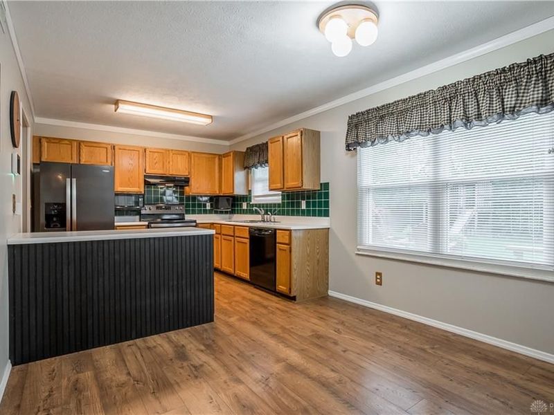 6921 Deer Bluff Drive, Huber Heights, OH 45424 Photo 18