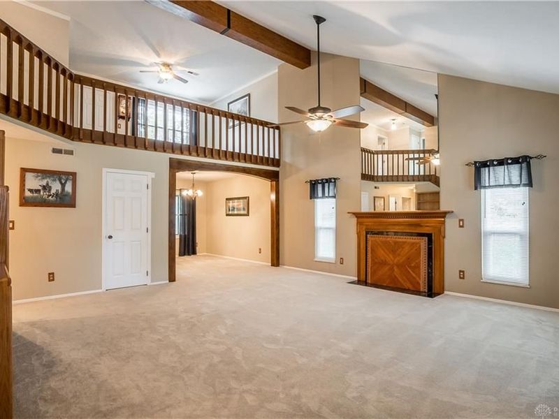 6921 Deer Bluff Drive, Huber Heights, OH 45424 Photo 6