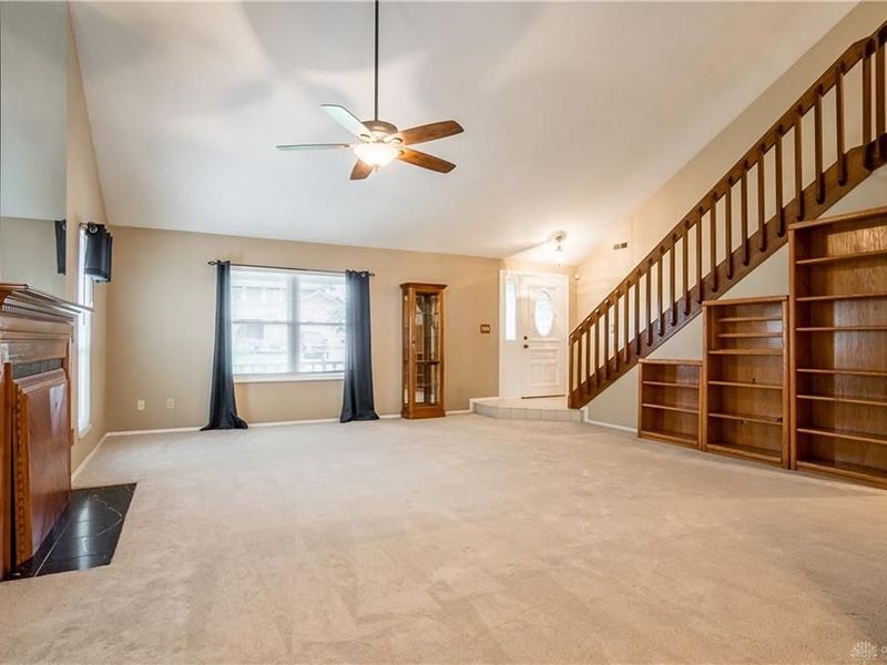 6921 Deer Bluff Drive, Huber Heights, OH 45424 Photo 8