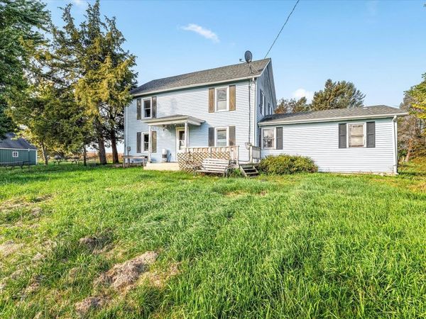 5793 W Town Line Road, LEAF RIVER, IL 61047