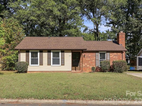 5915 Sunset Chase Lane, Charlotte, NC 28212