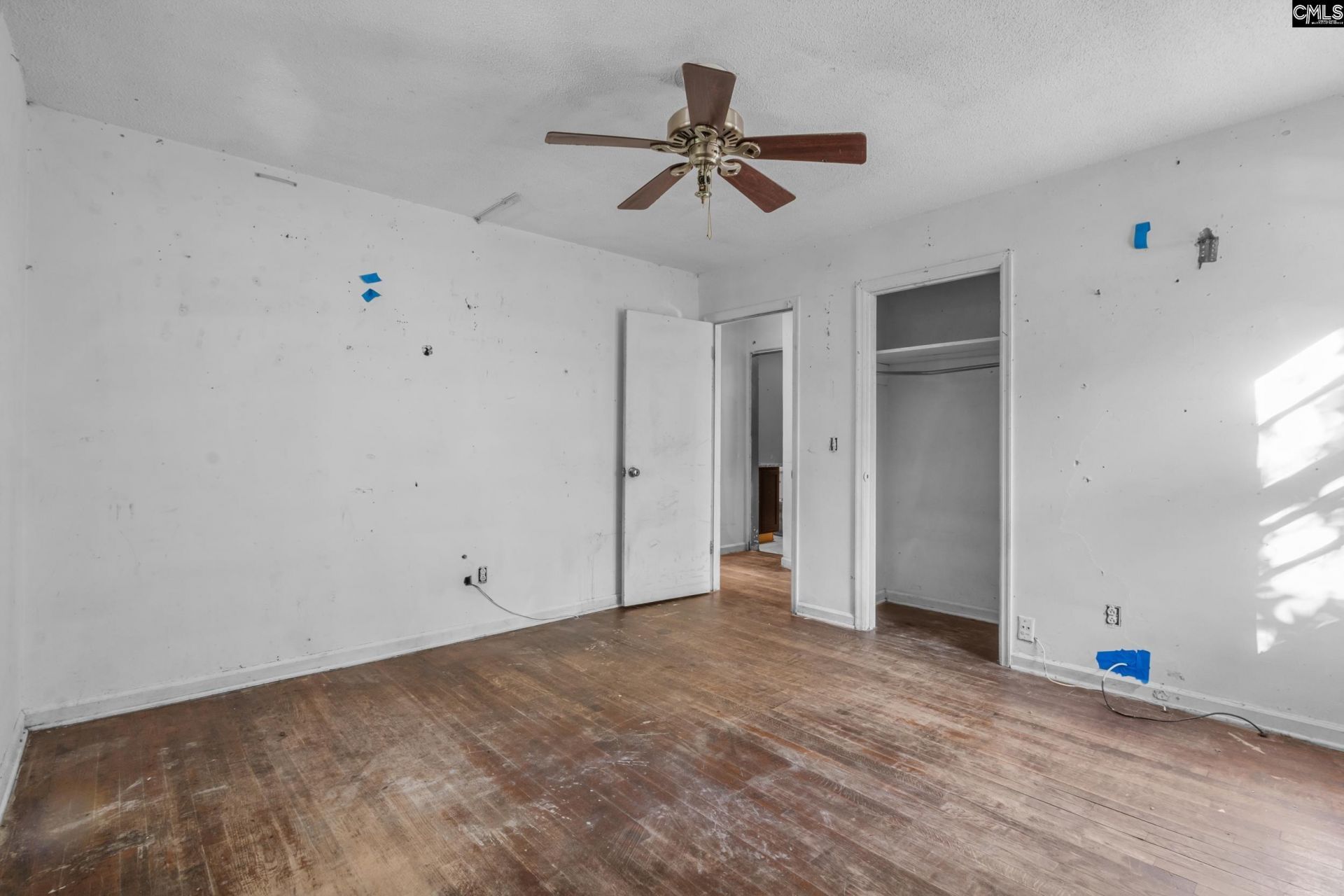 301 Watts Lane  Photo 6