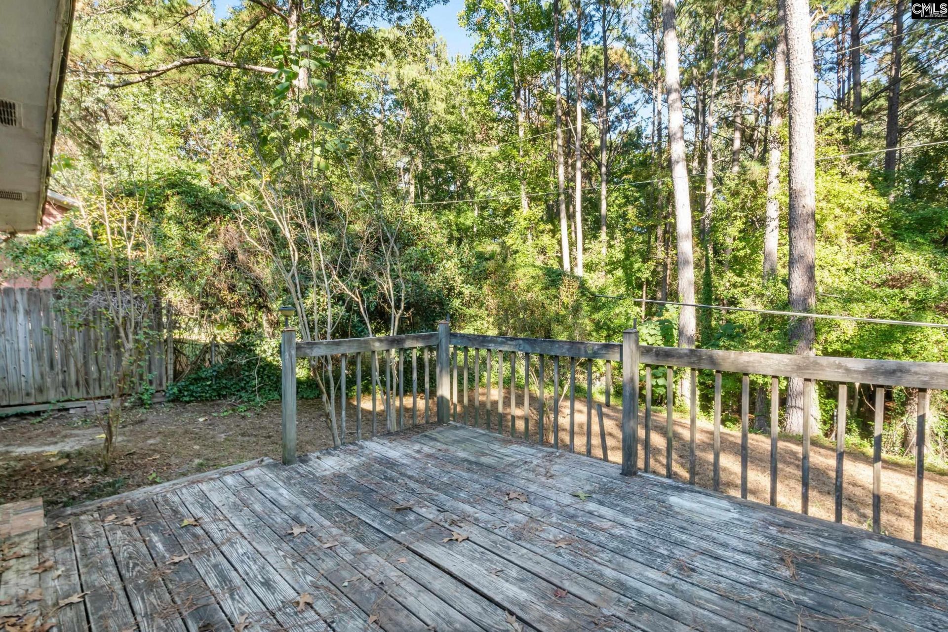 301 Watts Lane  Photo 9