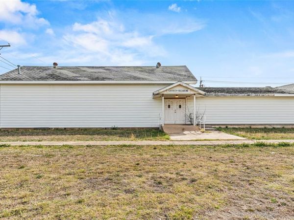 602 D Street, Snyder, OK 73566