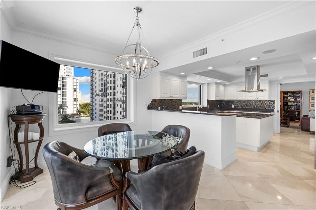 8231 Bay Colony Dr , Unit 704, Naples, FL 34108 Photo
