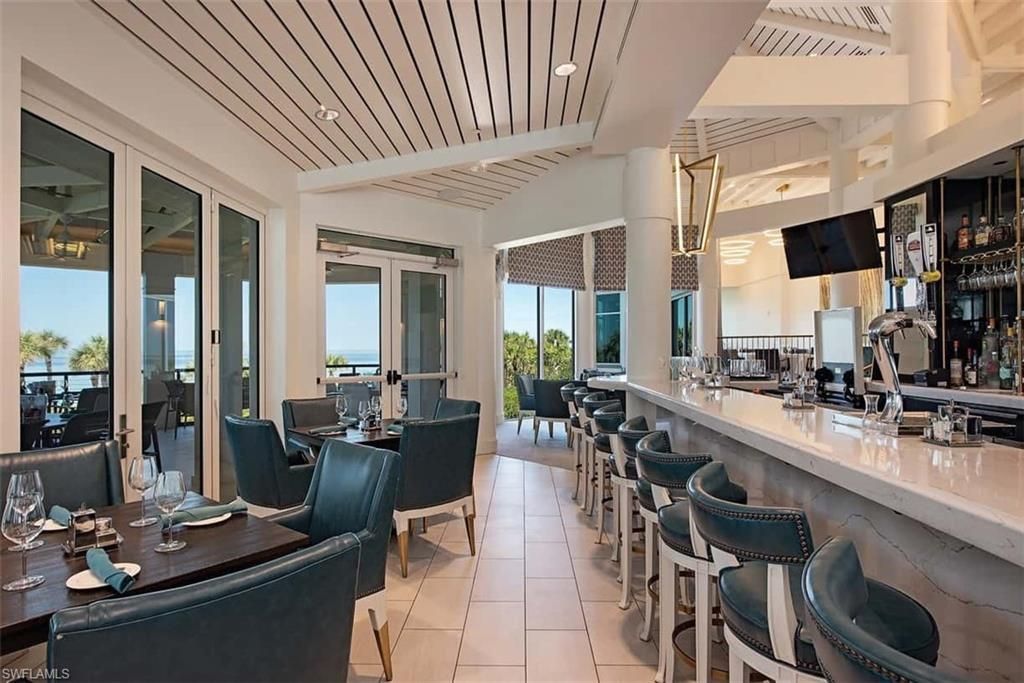 8231 Bay Colony Dr , Unit 704, Naples, FL 34108 Photo