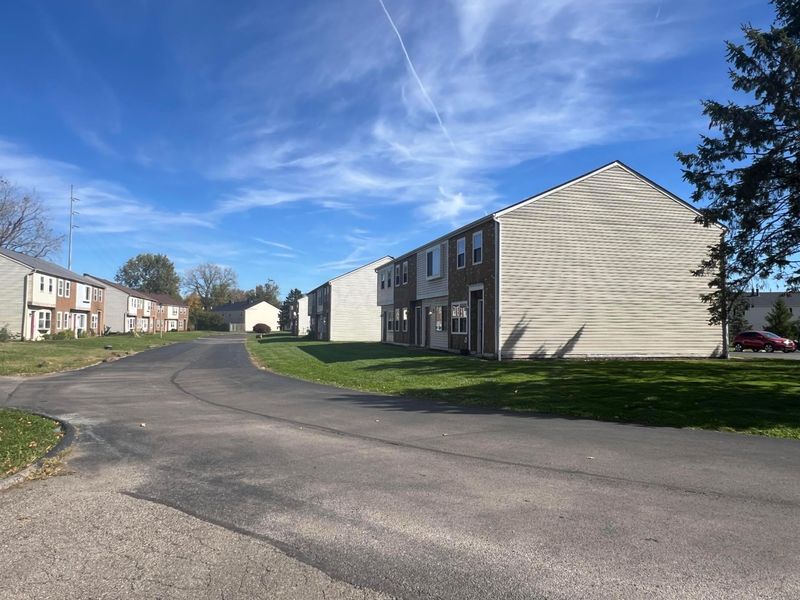 1551-1557 Worthington Row Drive, Columbus, OH 43235 Photo 6