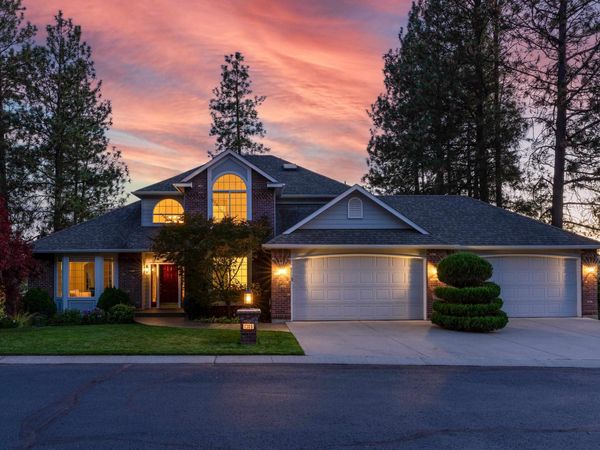 1306 E Blackwood Ln, Spokane, WA 99223