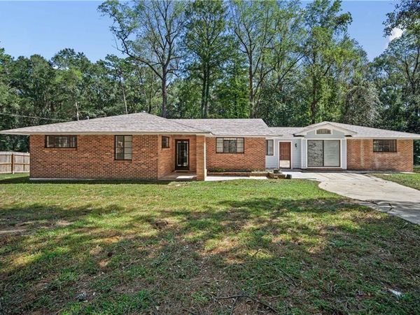 3321 Fairfield Road, Mobile, AL 36605