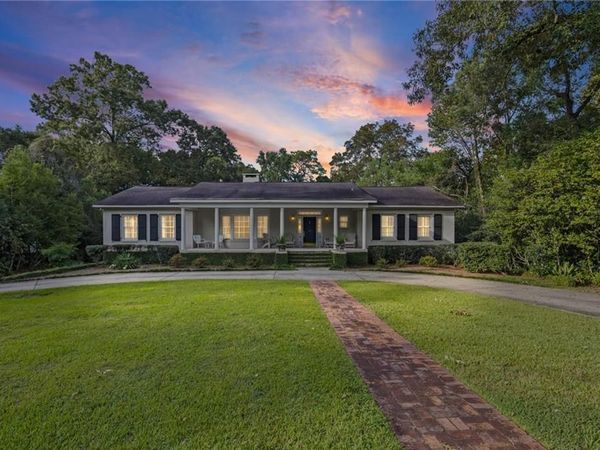 143 Myrtlewood Lane, Mobile, AL 36608