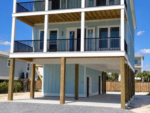438 E 1st Avenue, Gulf Shores, AL 36542