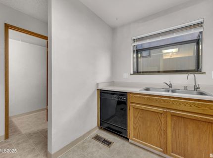 4985 W 7th Street, Unit APT 11, Reno, NV 89503 Photo