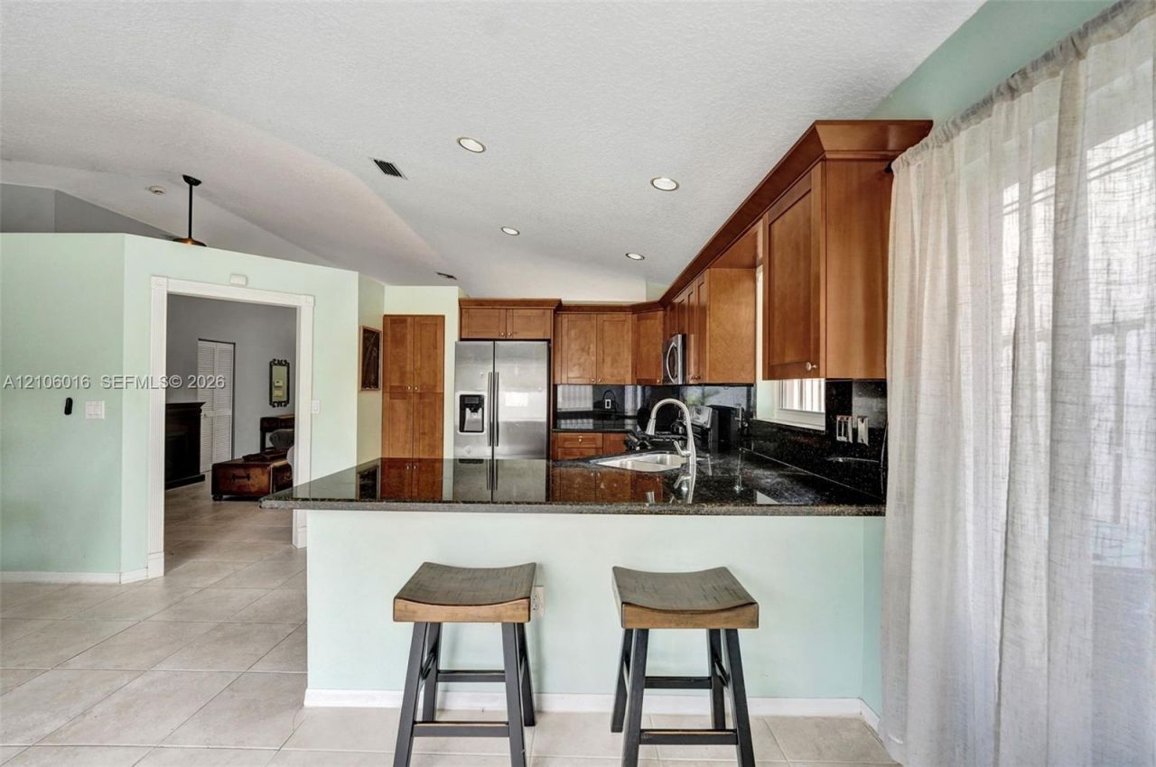 631 NW 135th Ter , Plantation, FL 33325 Photo