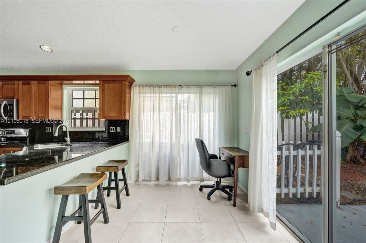 631 NW 135th Ter , Plantation, FL 33325 Photo