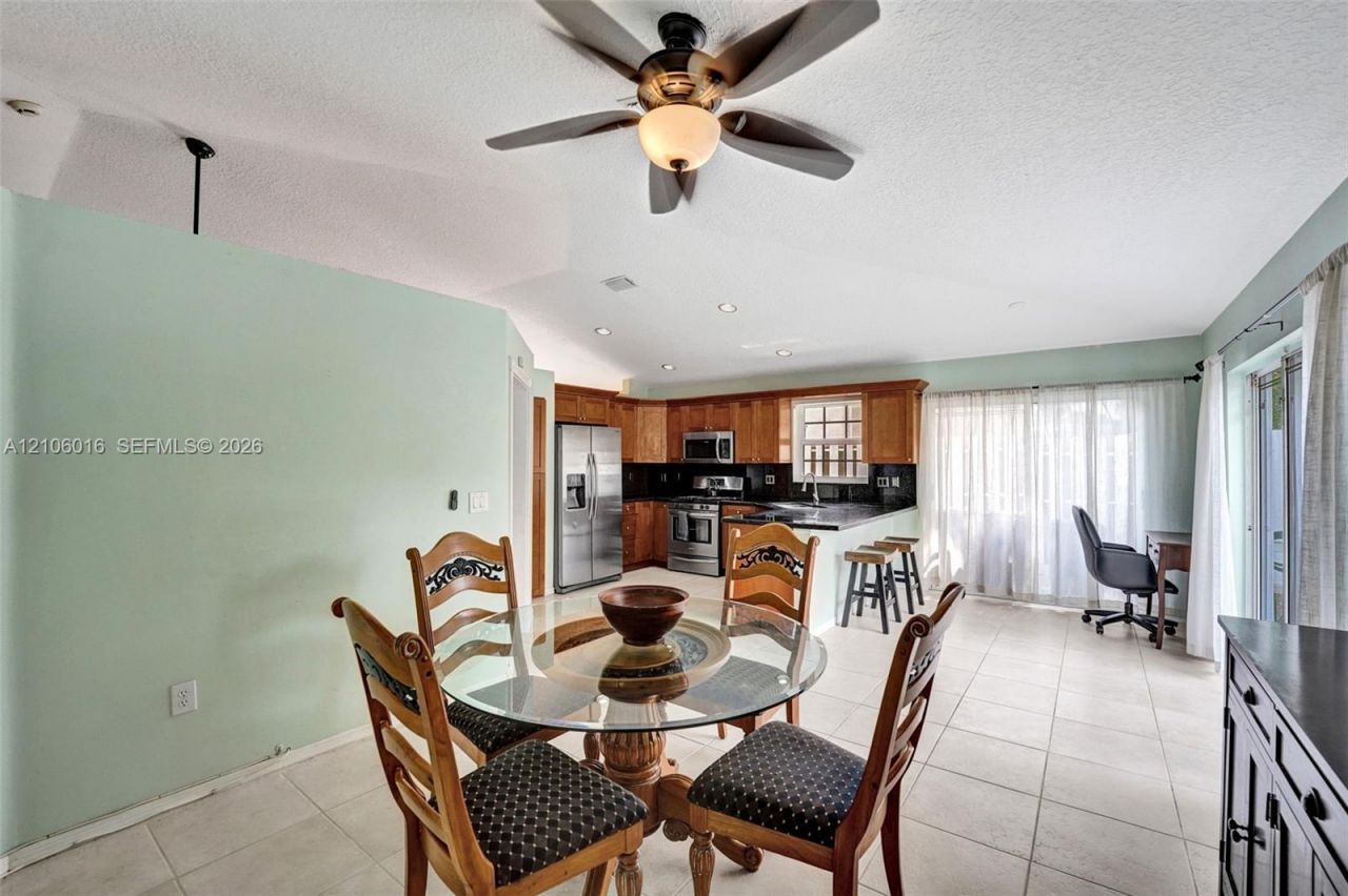 631 NW 135th Ter , Plantation, FL 33325 Photo