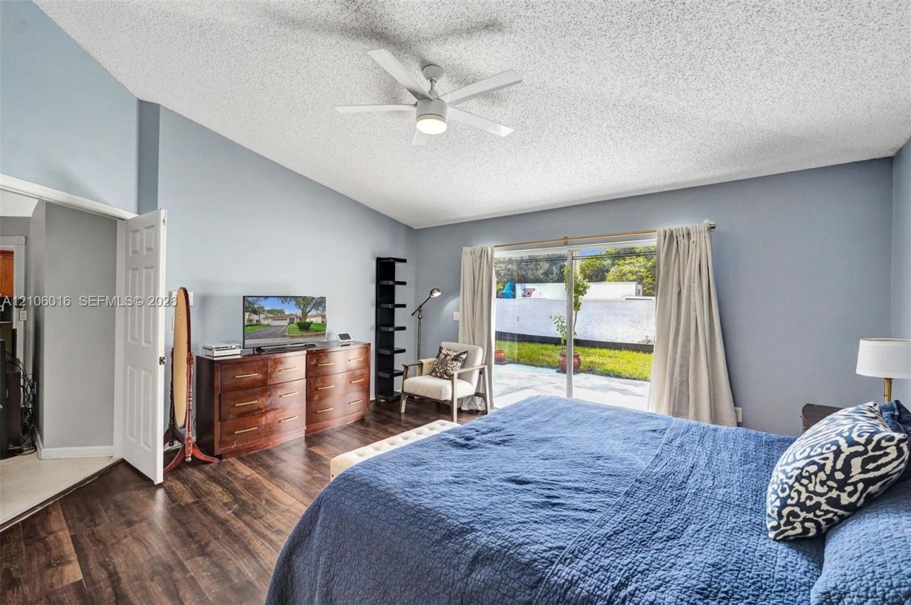 631 NW 135th Ter , Plantation, FL 33325 Photo