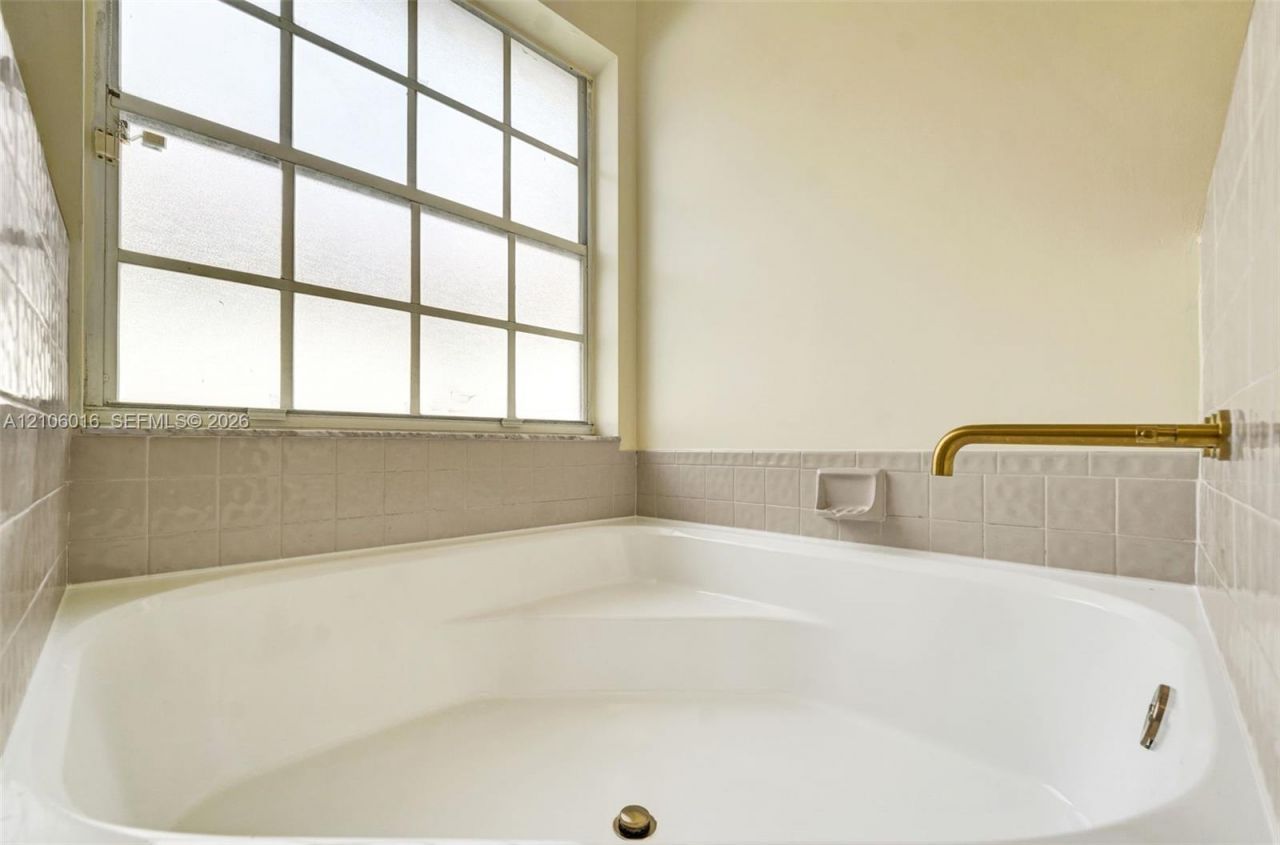 631 NW 135th Ter , Plantation, FL 33325 Photo