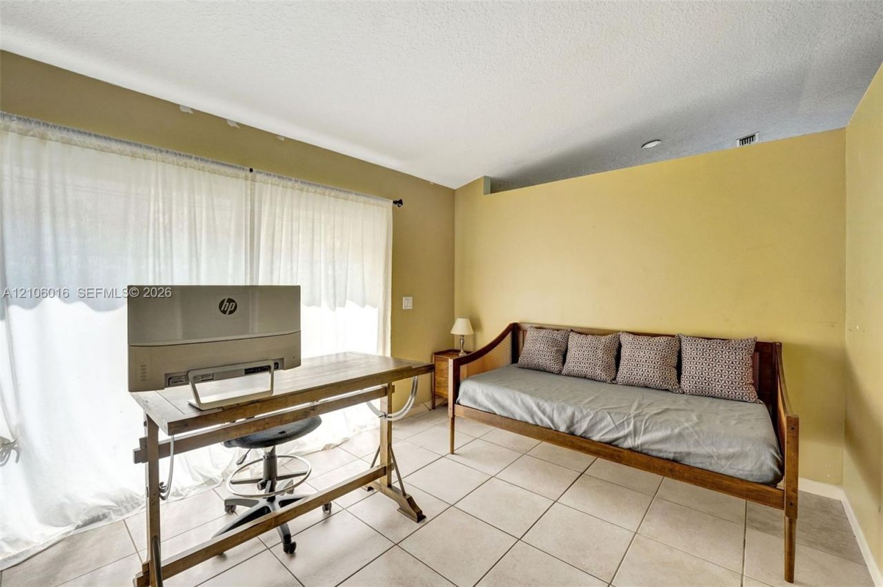 631 NW 135th Ter , Plantation, FL 33325 Photo