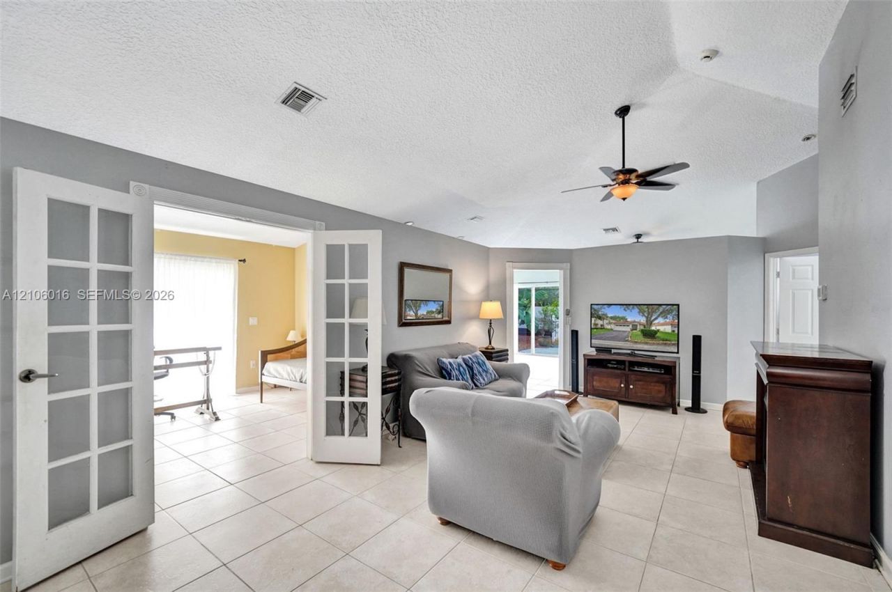 631 NW 135th Ter , Plantation, FL 33325 Photo