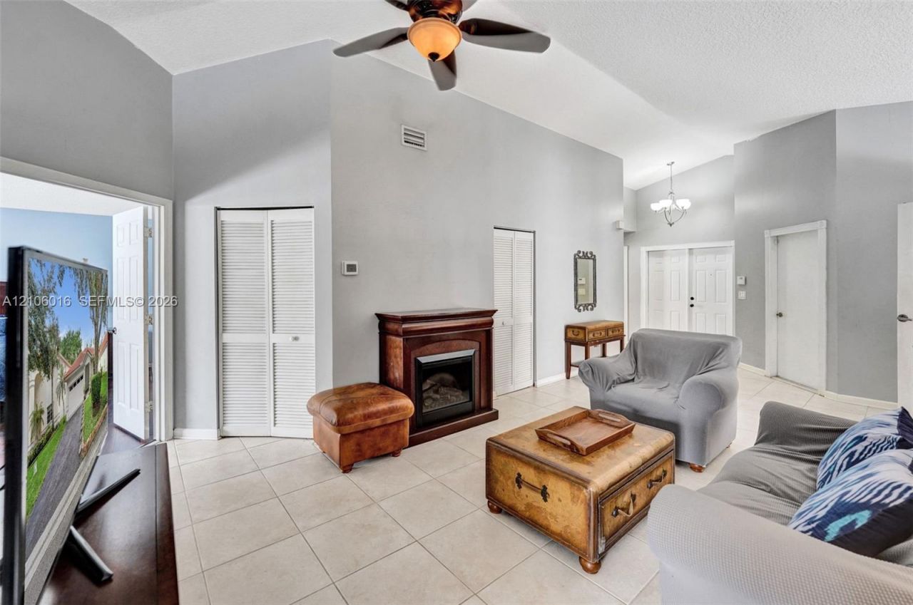 631 NW 135th Ter , Plantation, FL 33325 Photo