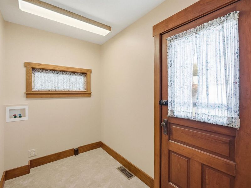 216 Lincoln Place, Urbana, OH 43078 Photo 18
