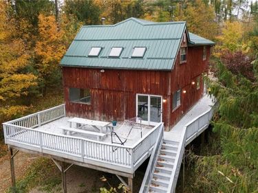 3864 Hollow Road, Varysburg, NY 14167
