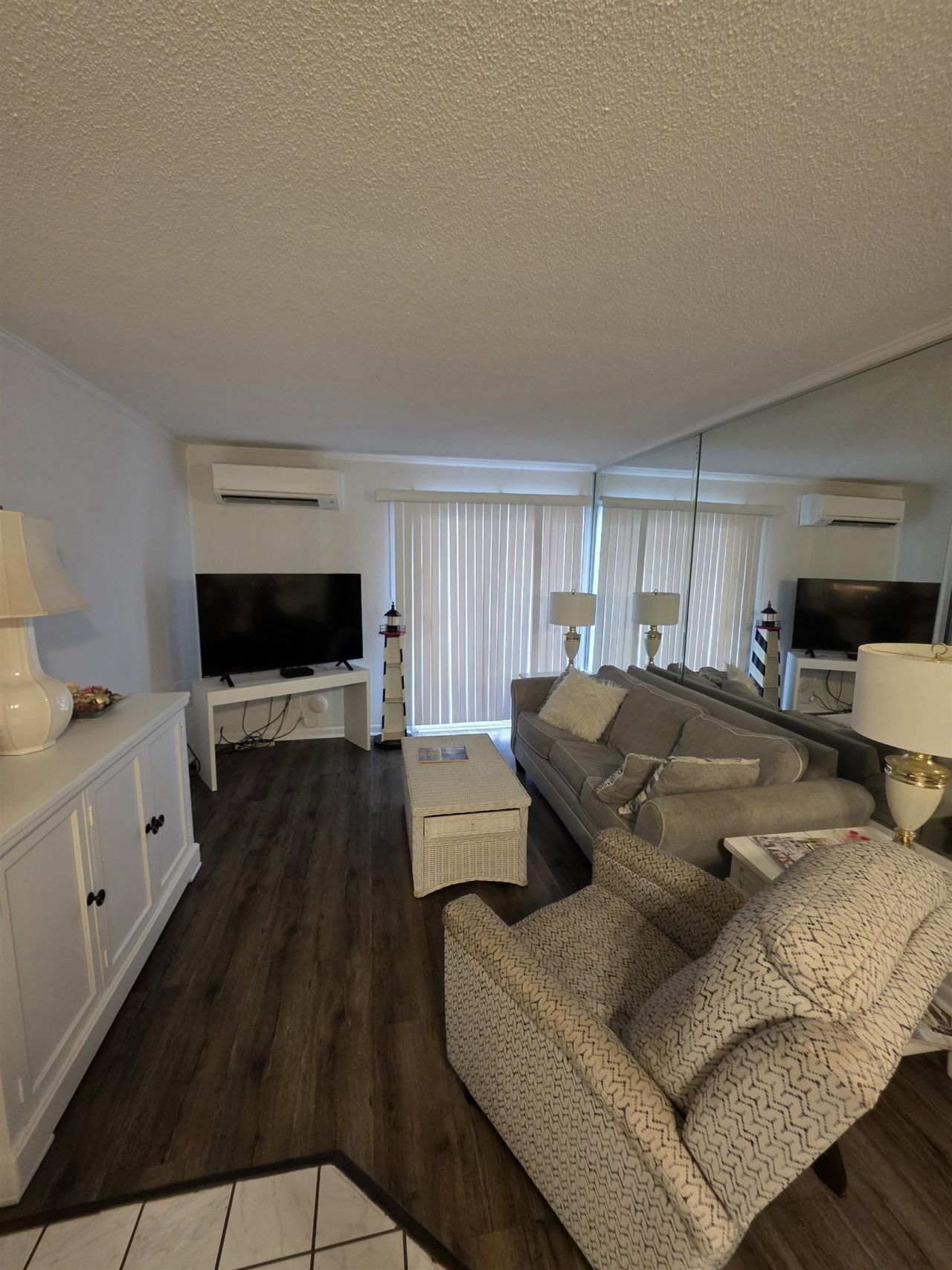 9560 Shore Dr. Photo 4
