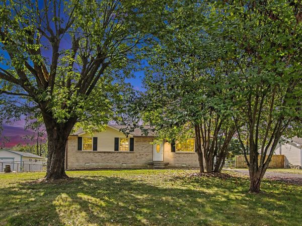 211 Hobbs Dr , White House, TN 37188